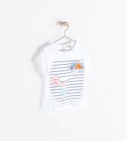 camiseta estampada aplique falda